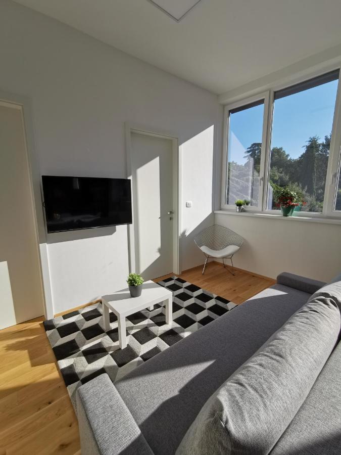 Apartmaji Egis Koper Buitenkant foto