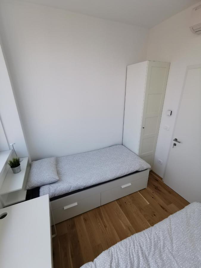 Apartmaji Egis Koper Buitenkant foto